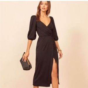 Reformation Calabra Wrap Midi Dress in Black Size M